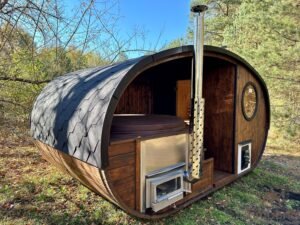 Gartensauna Mit Whirlpool (14)